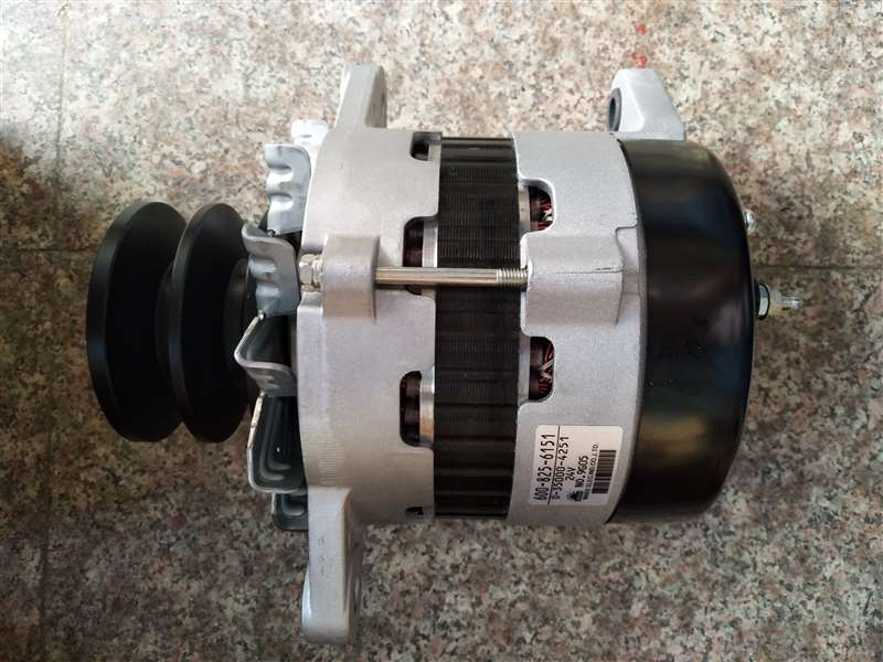 NIKKO KOMATSU SA6D125E ALTERNATOR 0350004270 0350004271 0350004510 60082552201 6008255120 6008255220